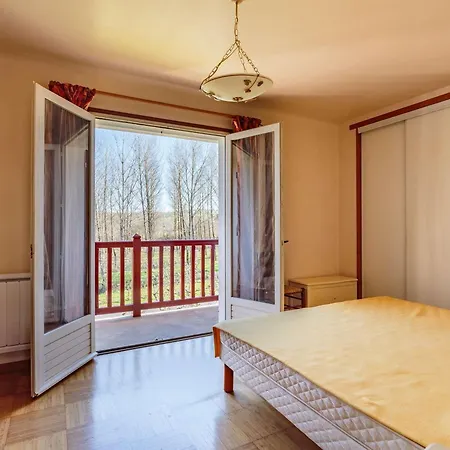 Maison De Caractere A Briscous: 4 Chambres, Jardin, Proche Bayonne Et Plages, Ideal Famille Et Randonnees - Fr-1-3-603 Briscous