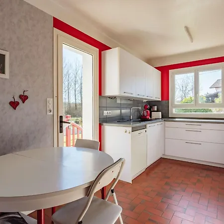 Willa Maison De Caractere A Briscous: 4 Chambres, Jardin, Proche Bayonne Et Plages, Ideal Famille Et Randonnees - Fr-1-3-603